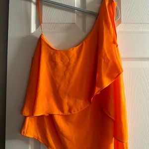 New York and company 1 shoulder cute top size Medium new with tags